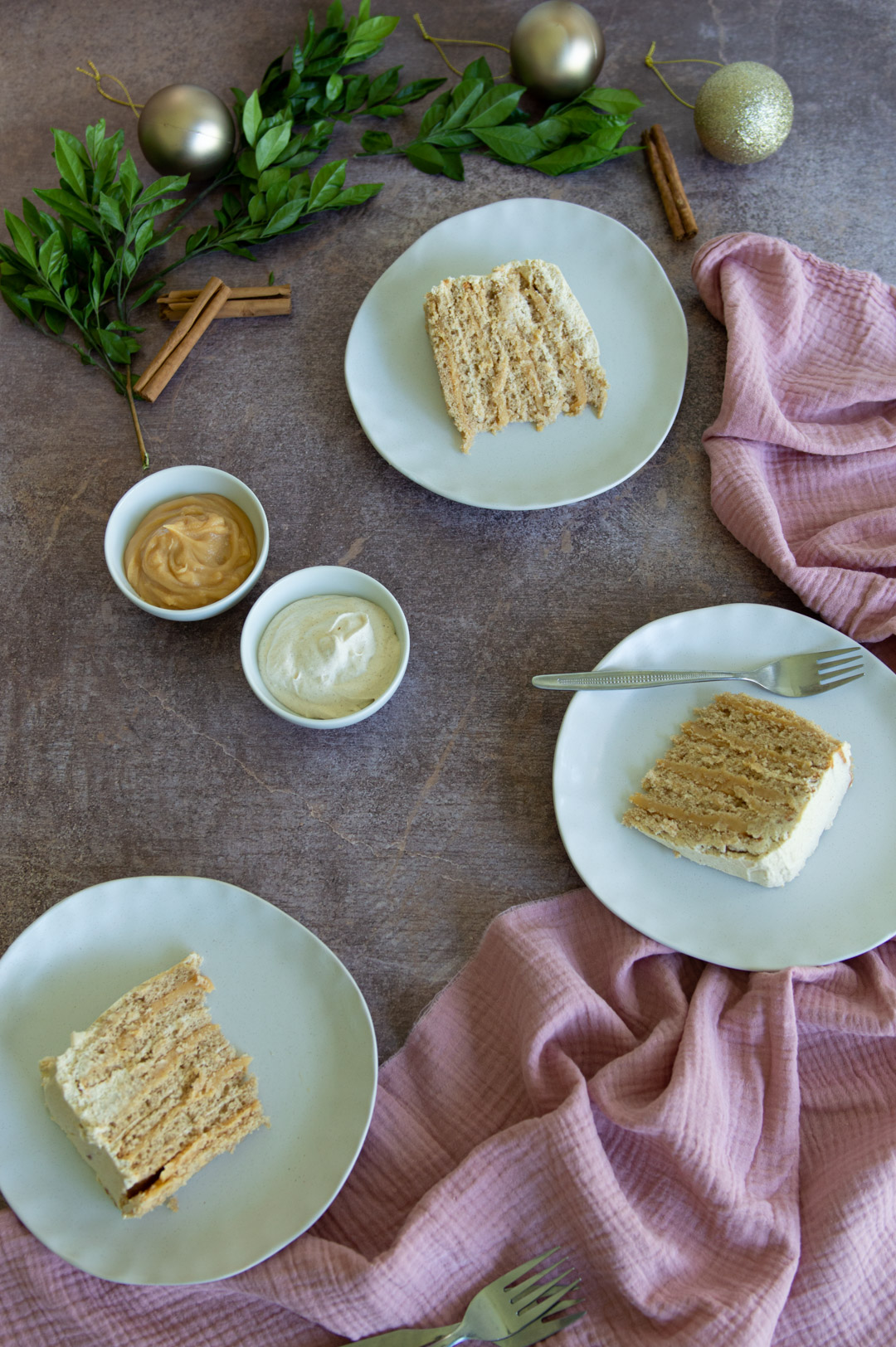 3 cinnamon layered cake