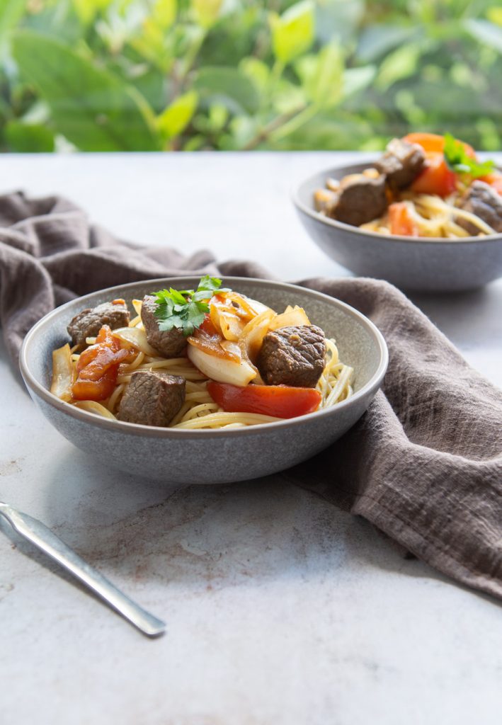 A plate of Tallarin Saltado