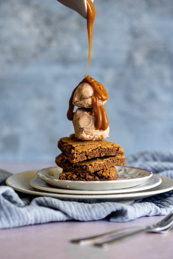 Cinnamon Brownie recipe with caramel sauce